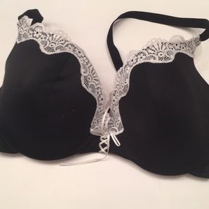 Black and white lace bra 34D